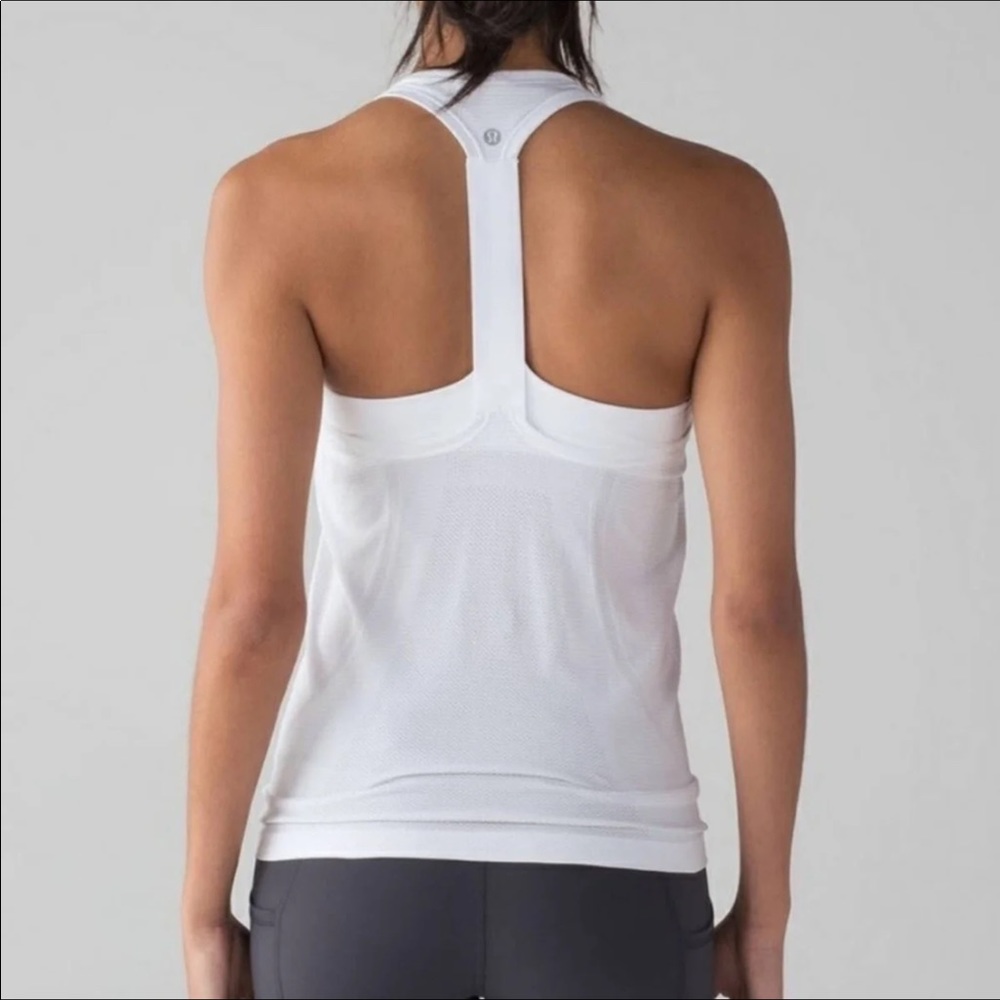Lululemon tank size 4